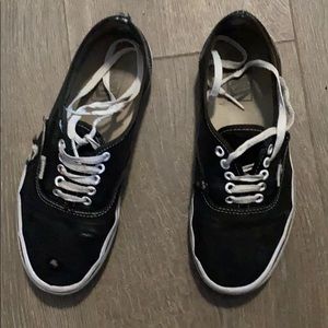 Black and white tabletop vans